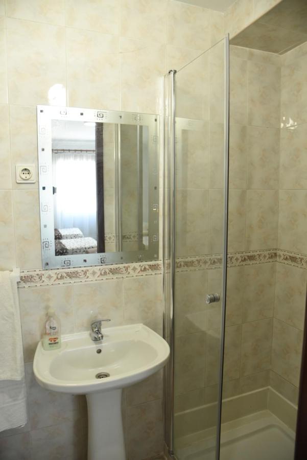 Flor Da Primavera - Residencial E Apartamentos ازامبوجا المظهر الخارجي الصورة