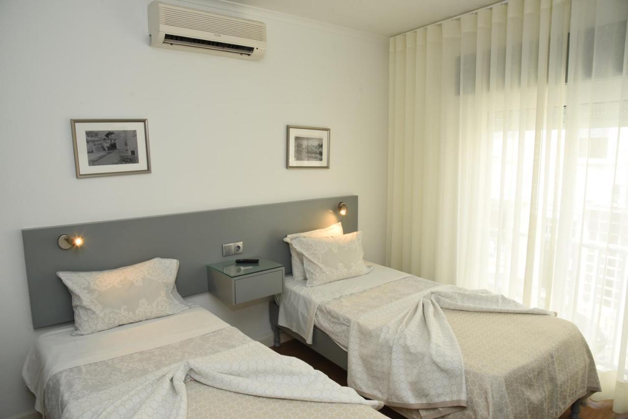 Flor Da Primavera - Residencial E Apartamentos ازامبوجا المظهر الخارجي الصورة