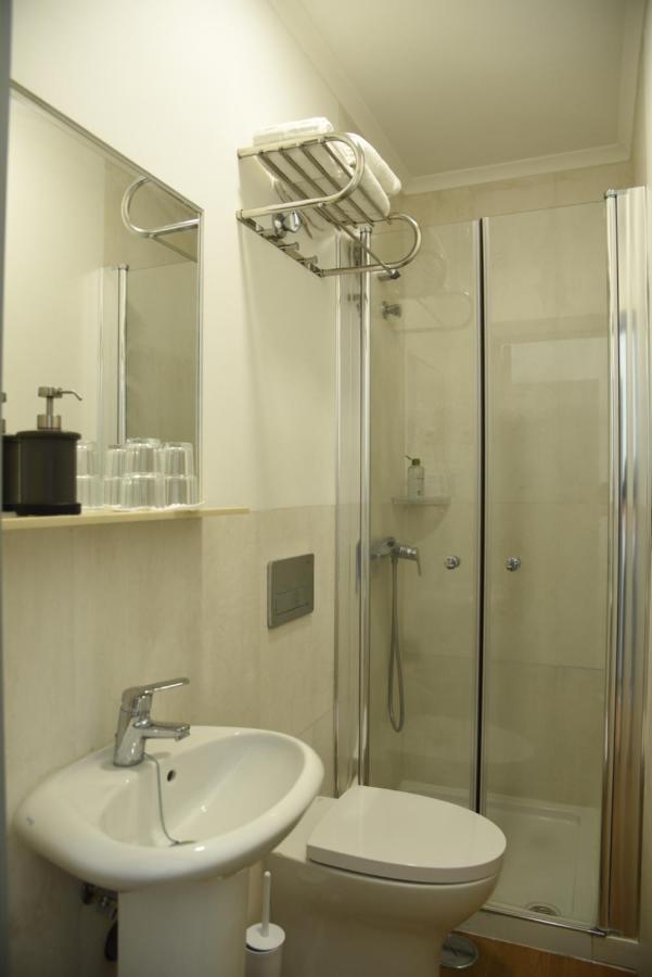 Flor Da Primavera - Residencial E Apartamentos ازامبوجا المظهر الخارجي الصورة