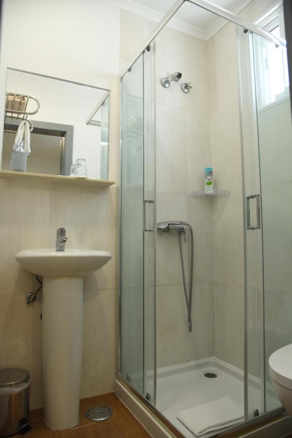 Flor Da Primavera - Residencial E Apartamentos ازامبوجا المظهر الخارجي الصورة