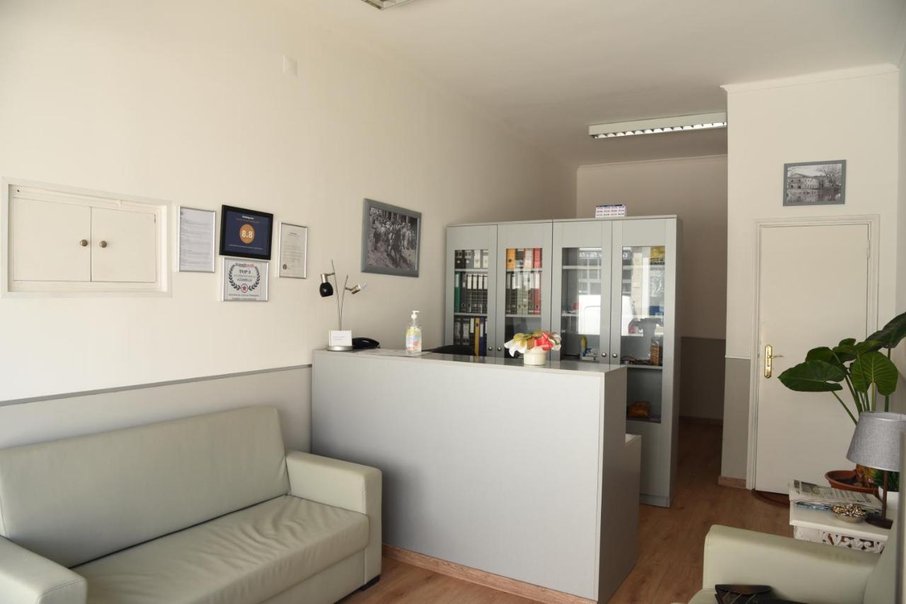 Flor Da Primavera - Residencial E Apartamentos ازامبوجا المظهر الخارجي الصورة